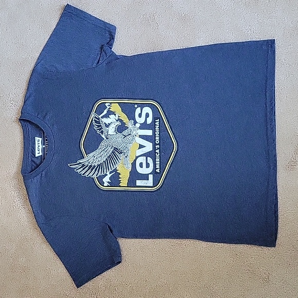 Levi's Tee/👖 - Picture 2 of 9